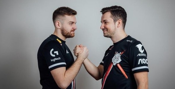 JDG赛后群访 Kanavi：第一局想玩一把芮尔打野 所以就选了